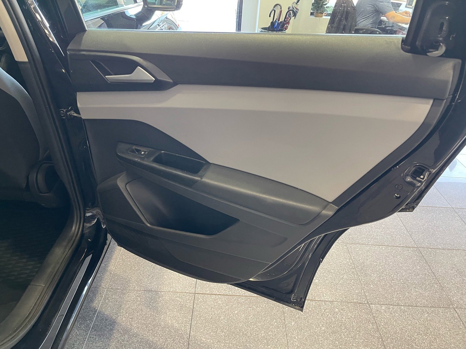 Used 2022 Volkswagen Taos S image 36