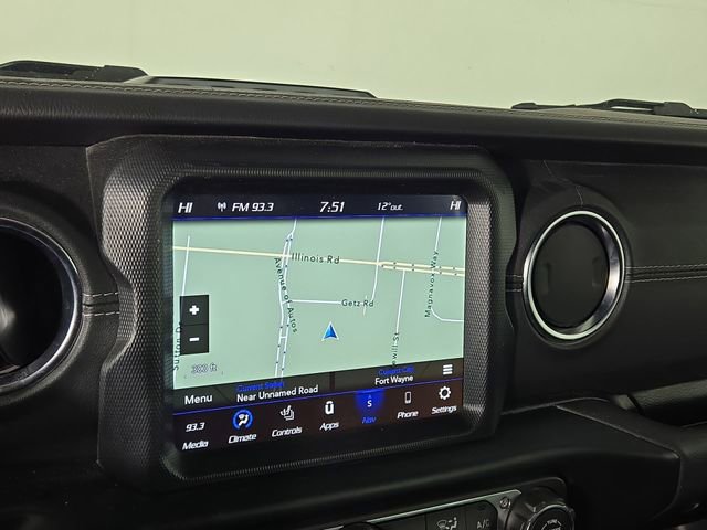 Used 2022 Jeep Wrangler Unlimited Sahara w/ Cold Weather Group image 18