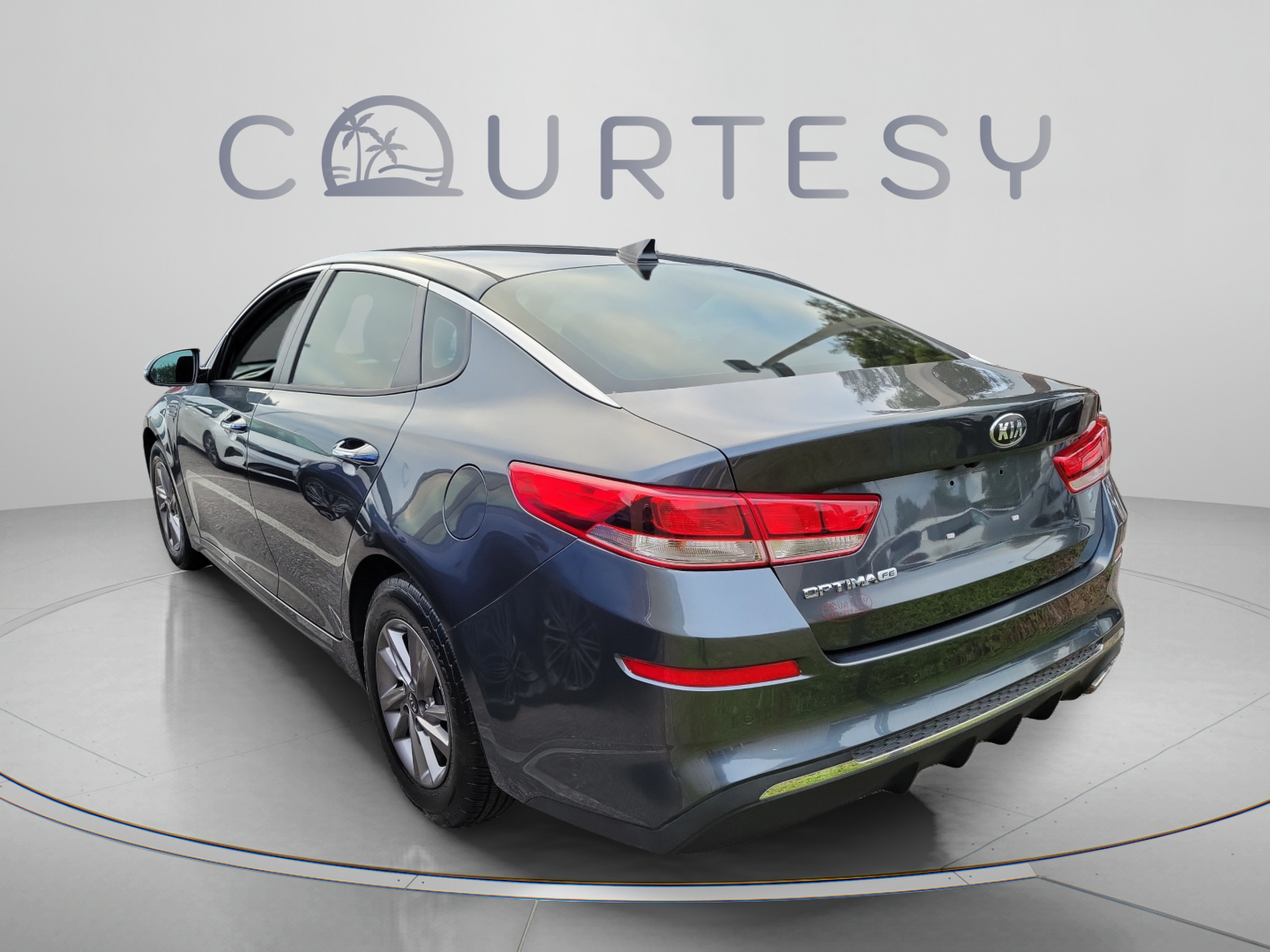 Used 2020 Kia Optima LX FWD image 2