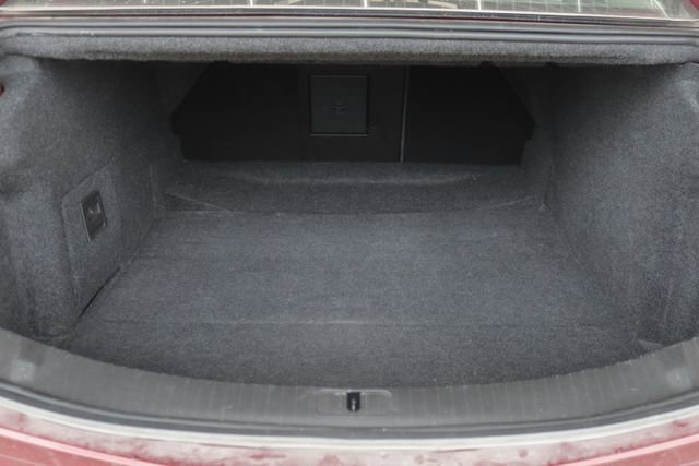 Used 2019 Cadillac XTS Luxury image 31