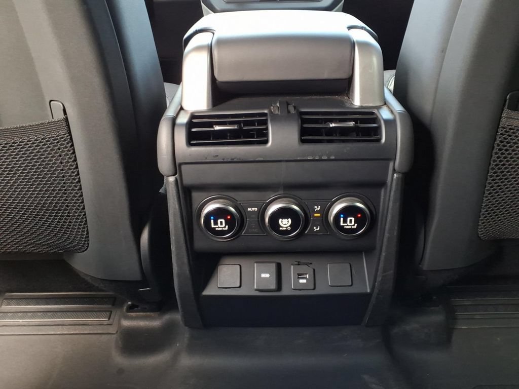 Certified 2023 Land Rover Defender 130 X-Dynamic SE AWD/4WD image 25