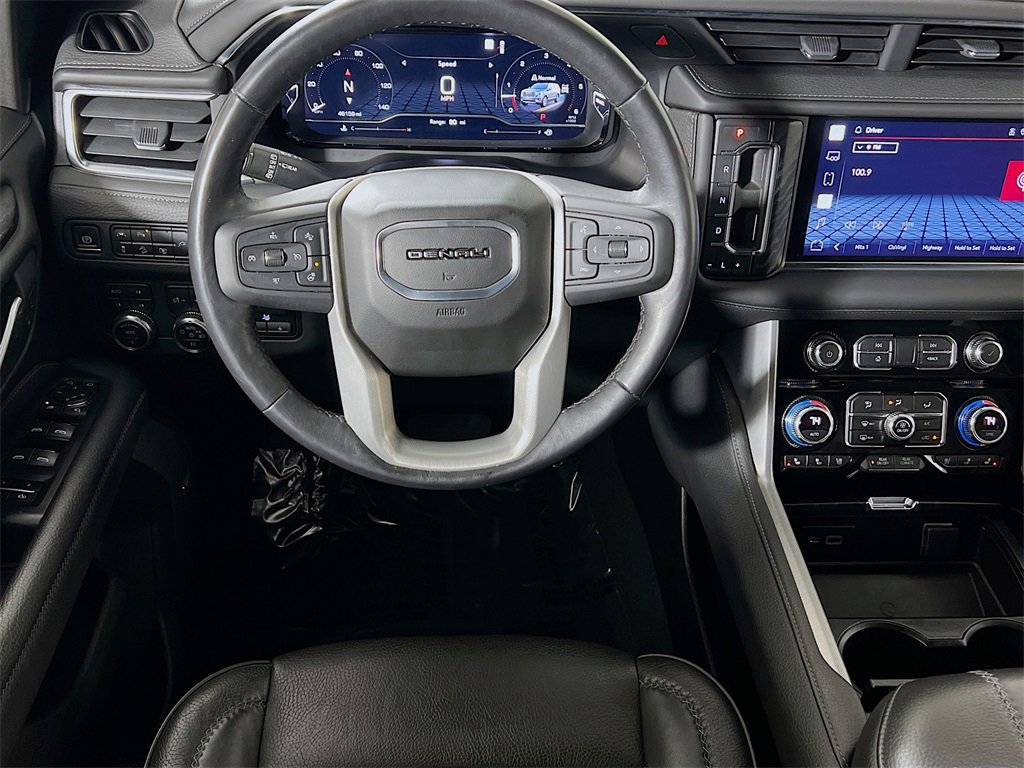 Used 2022 GMC Yukon Denali w/ Advanced Technology Package image 21