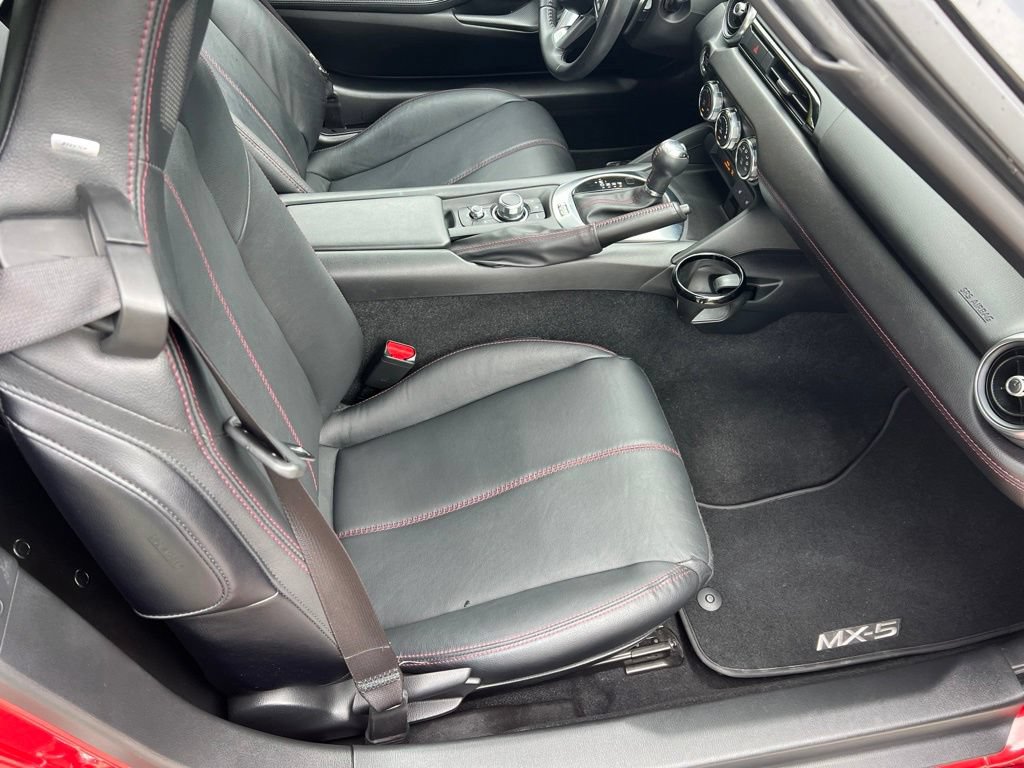 Used 2019 MAZDA MX-5 Miata Grand Touring RWD image 15