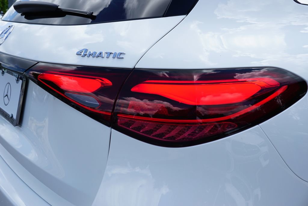 Certified 2025 Mercedes-Benz GLC 300 4MATIC image 16