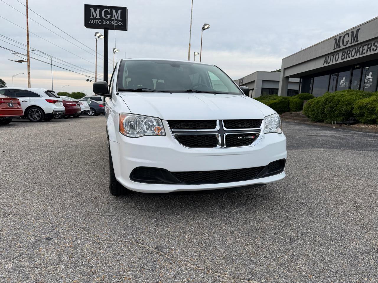 Used 2020 Dodge Grand Caravan SE FWD image 5