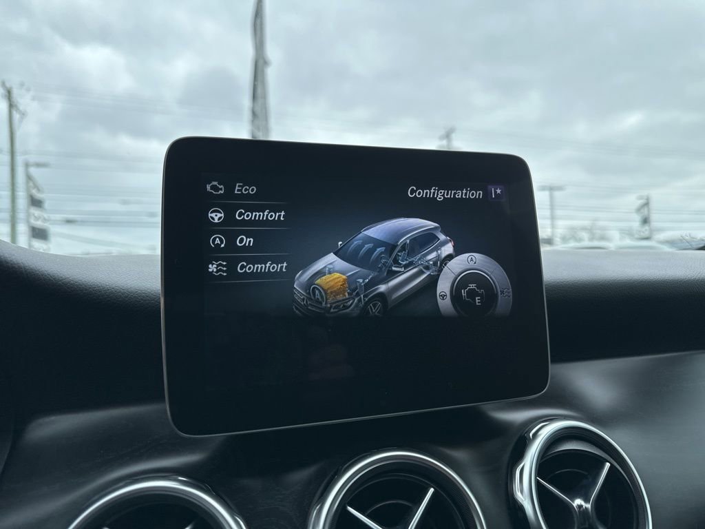 Used 2018 Mercedes-Benz GLA 250 4MATIC image 54