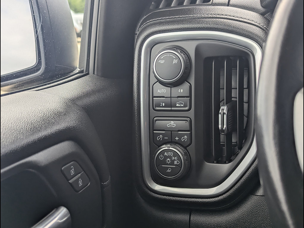 Used 2019 Chevrolet Silverado 1500 LT w/ All-Star Edition AWD/4WD image 27
