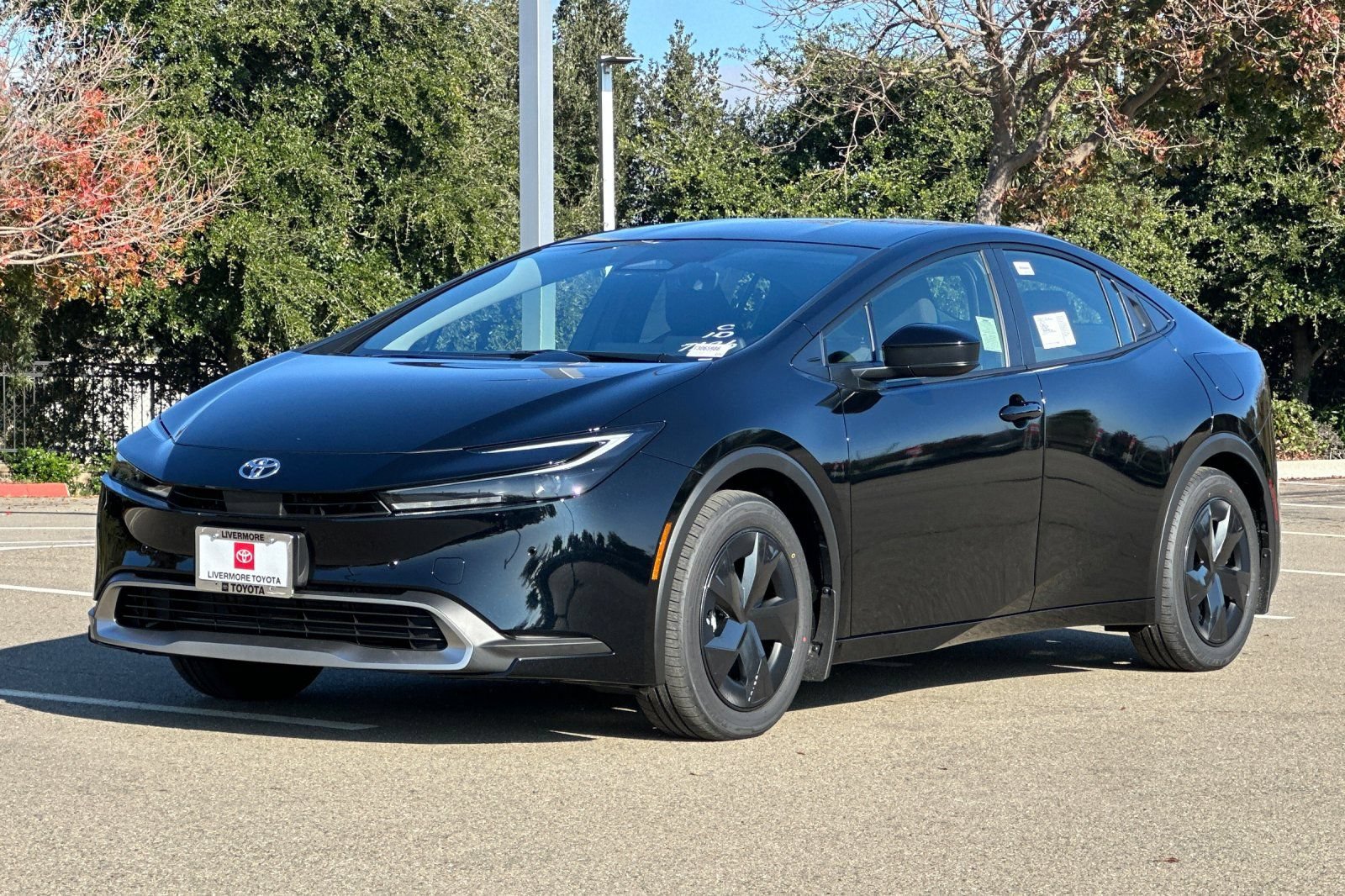 New 2026 Toyota Prius Plug-In Hybrid FWD image 7