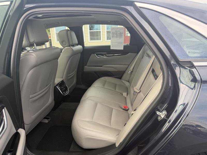 Used 2013 Cadillac XTS Premium AWD/4WD image 4