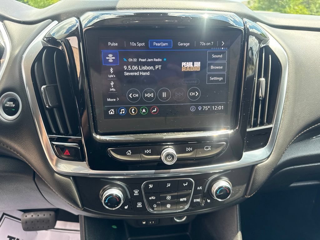 Used 2021 Chevrolet Traverse LT w/ LT Premium Package AWD/4WD image 29