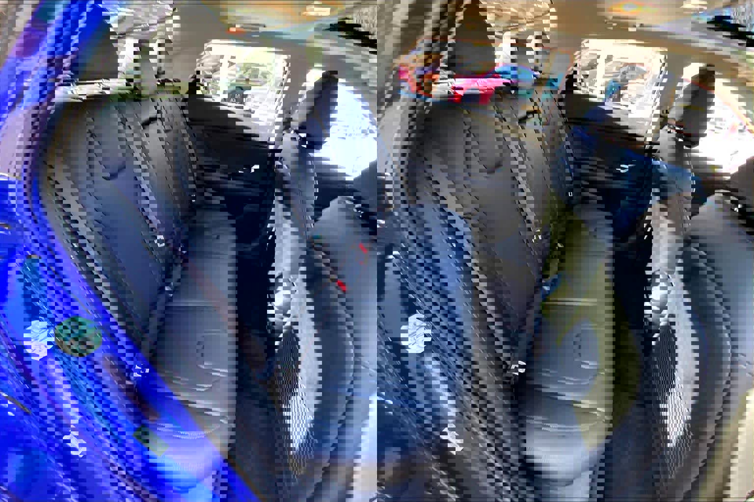 Used 2025 Hyundai Elantra Limited image 20