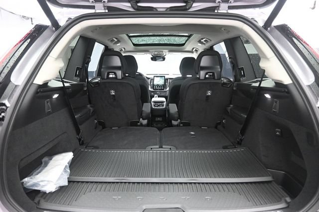 Used 2026 Volvo XC90 B6 Plus w/ Protection Package AWD/4WD image 33