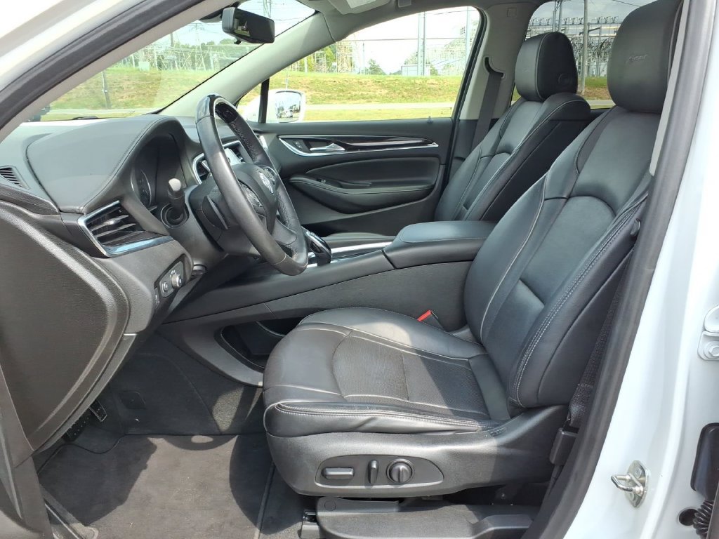 Used 2019 Buick Enclave Avenir w/ Avenir Technology Package FWD image 15