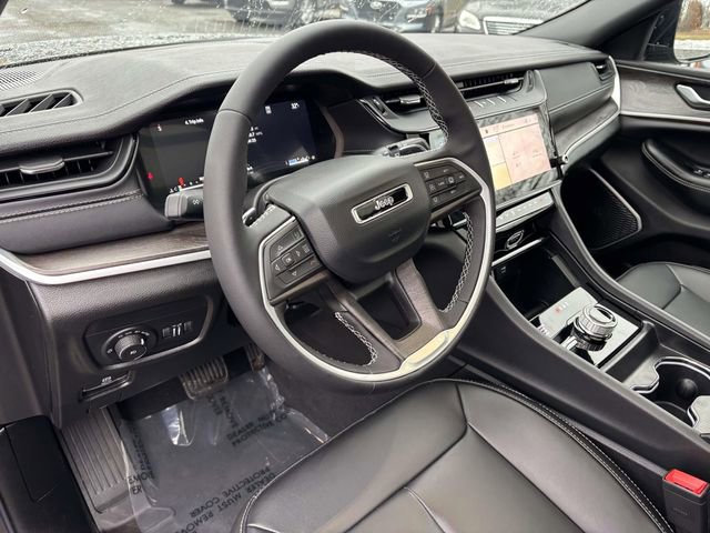 New 2026 Jeep Grand Cherokee Limited w/ Limited Altitude Package AWD/4WD image 17