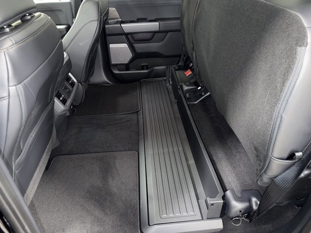 New 2025 Ford F150 Lariat w/ Equipment Group 502A High image 40