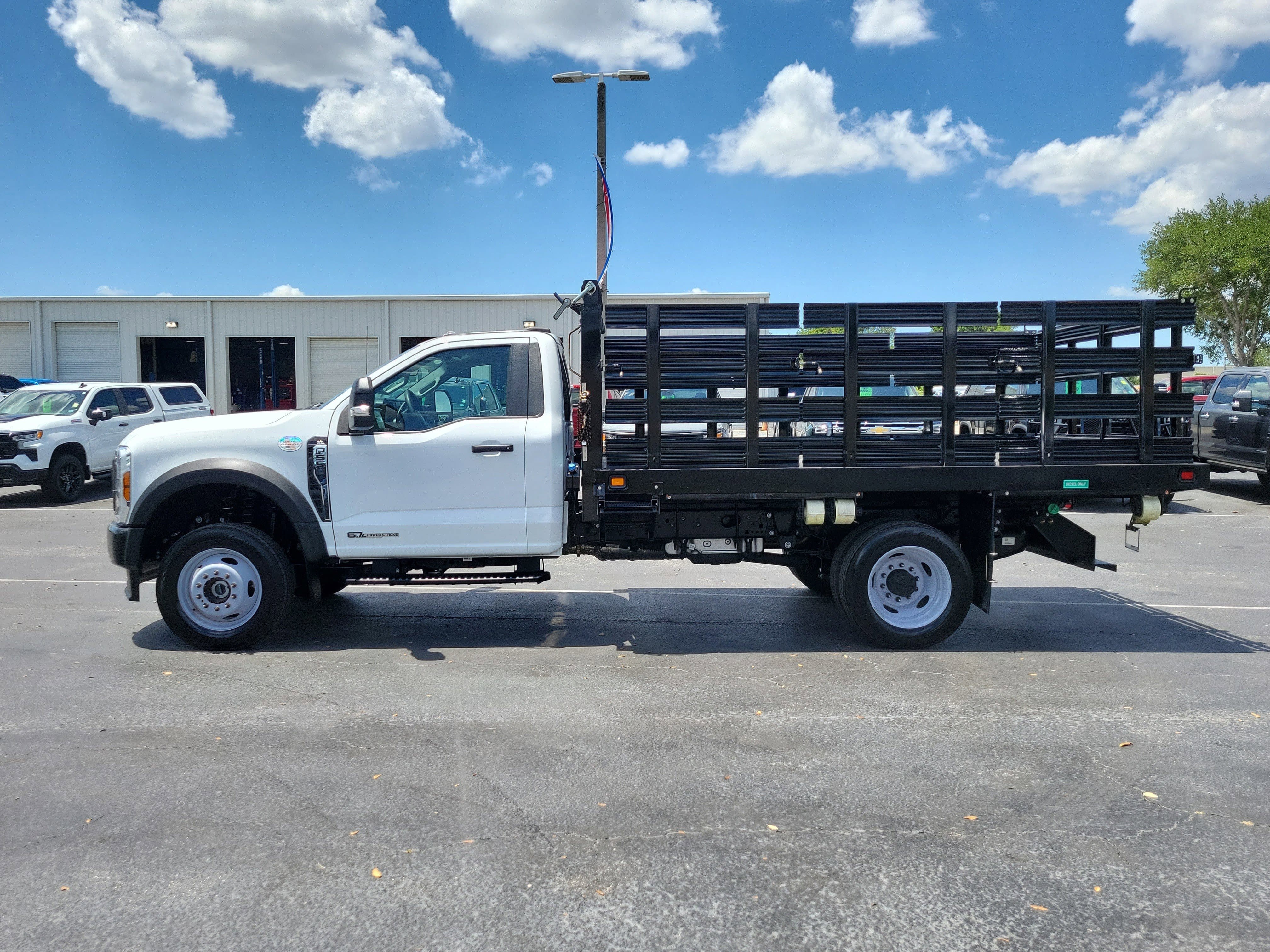 Used 2024 Ford F550 4x4 Regular Cab Super Duty image 6