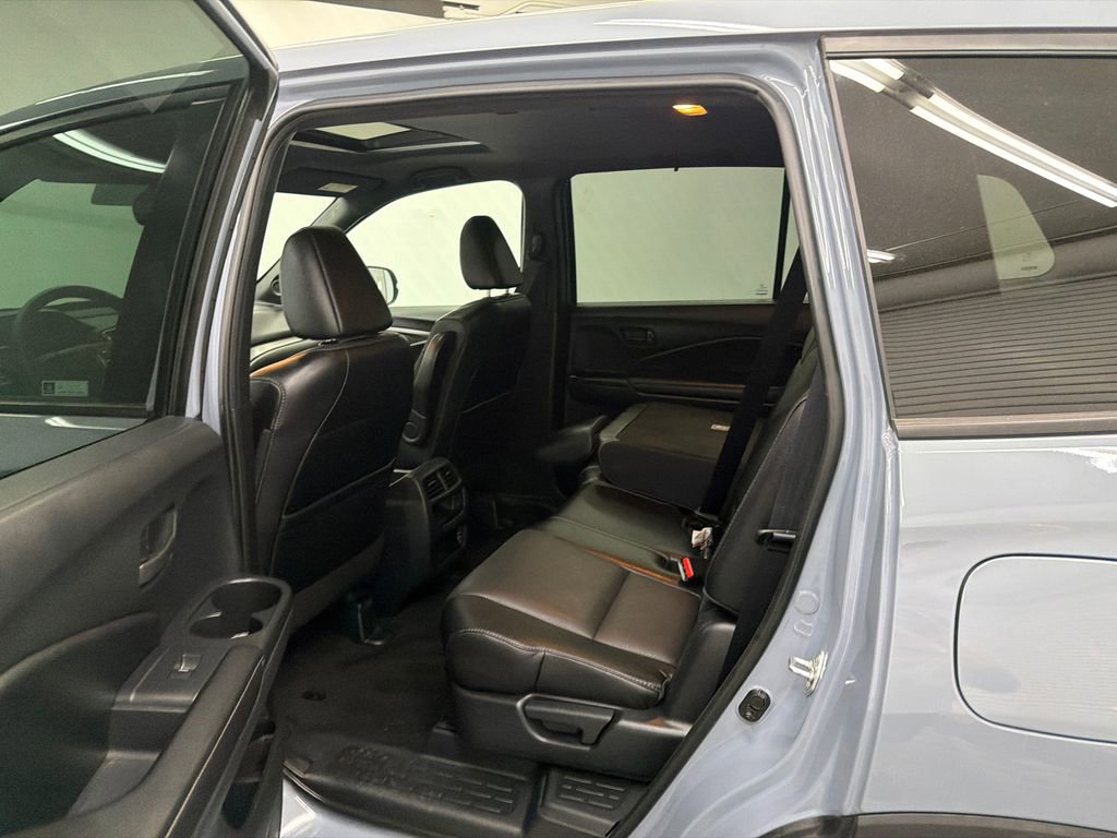 Used 2023 Honda Passport EX-L image 23