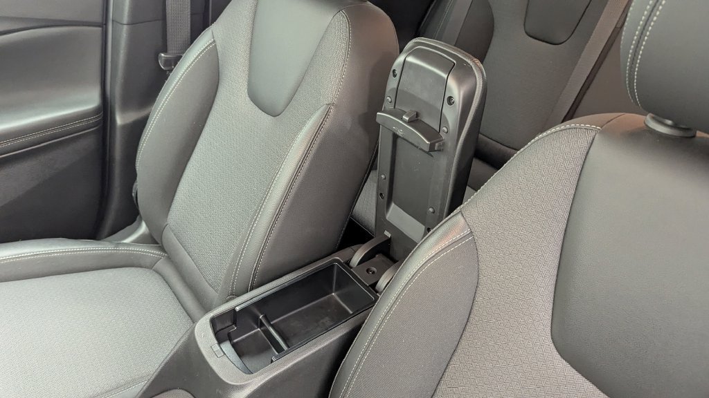 Certified 2023 Buick Encore GX Select w/ Safety Package II AWD/4WD image 20