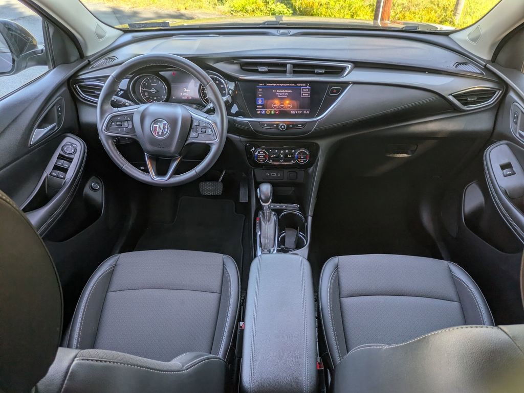 Used 2022 Buick Encore GX Select image 9
