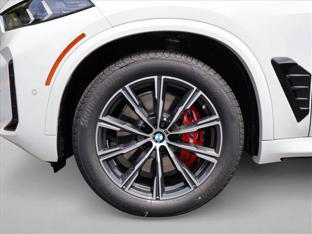 New 2026 BMW X5 xDrive40i w/ M Sport Package AWD/4WD image 10