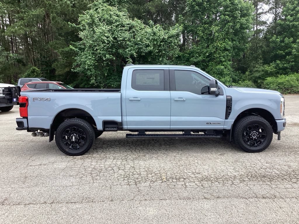 New 2026 Ford F250 Lariat w/ Black Appearance Package AWD/4WD image 9