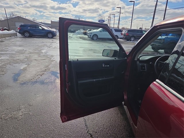 Used 2016 Ford Flex SEL w/ Equipment Group 202A image 32
