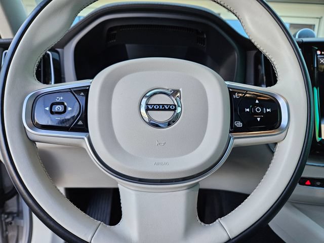 Used 2023 Volvo XC60 T8 Ultimate AWD/4WD image 25