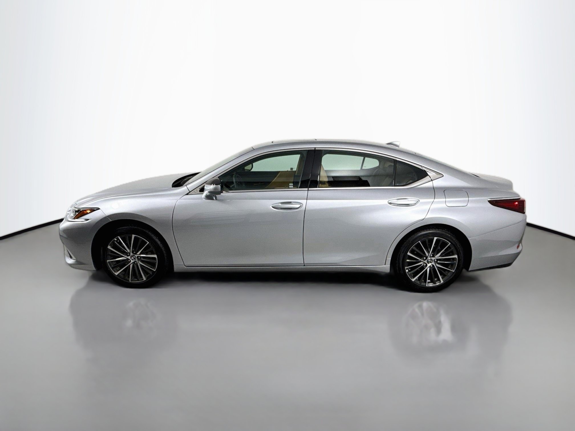 Certified 2025 Lexus ES 350 w/ Premium Package FWD image 4