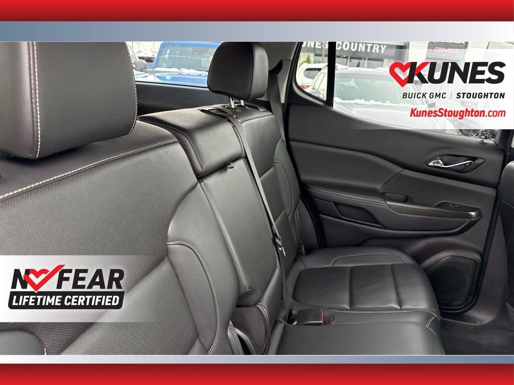 Used 2023 GMC Acadia SLT image 48