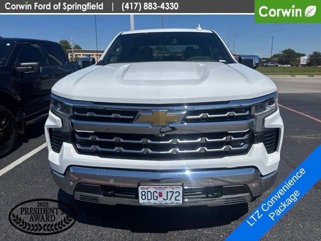 Used 2025 Chevrolet Silverado 1500 LTZ AWD/4WD image 2