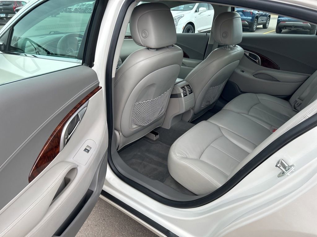 Used 2011 Buick LaCrosse CXL image 25