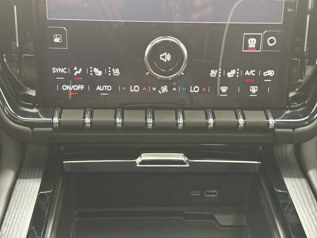 New 2026 GMC Yukon XL AT4 Ultimate AWD/4WD image 18