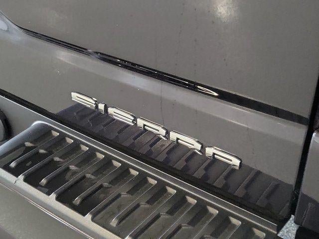 Used 2024 GMC Sierra 1500 Denali Ultimate AWD/4WD image 8