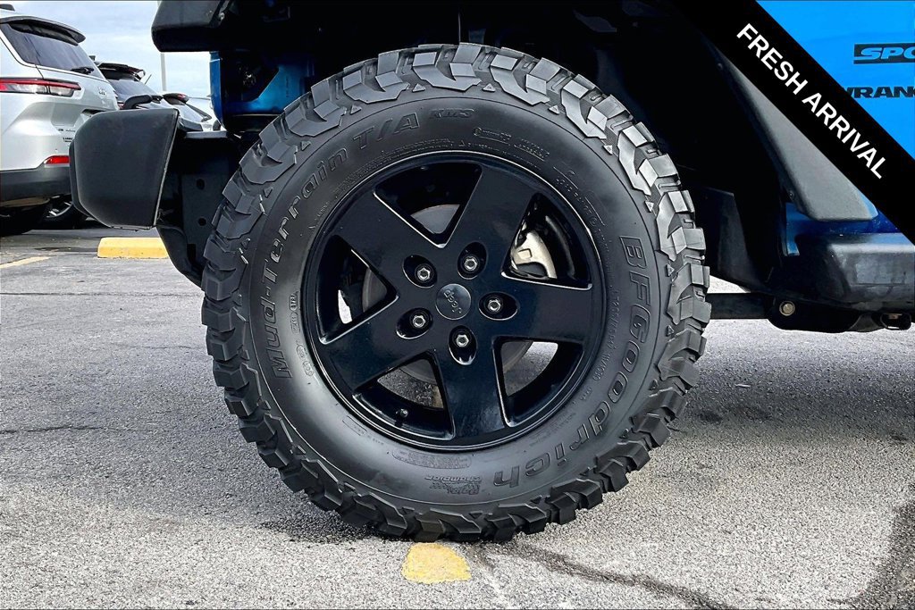 Used 2015 Jeep Wrangler Sport w/ Quick Order Package 24S AWD/4WD image 29