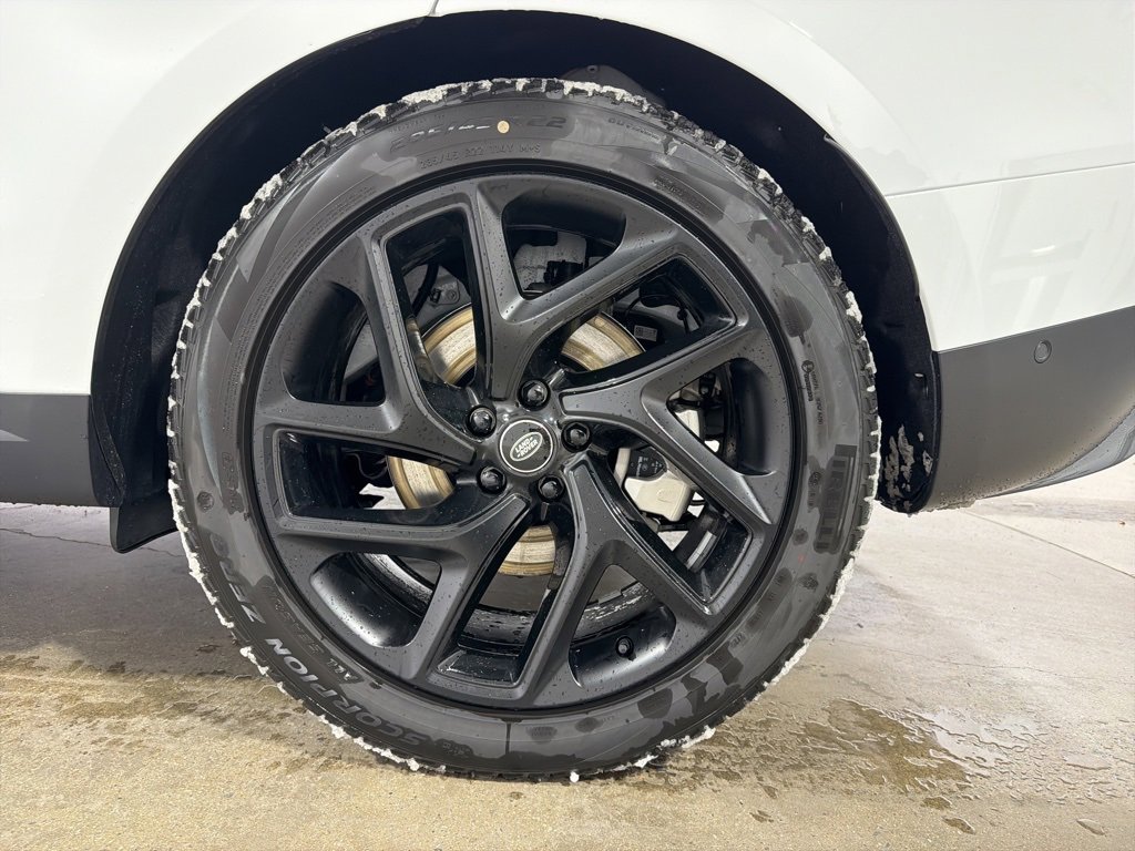 New 2025 Land Rover Range Rover Sport SE image 30