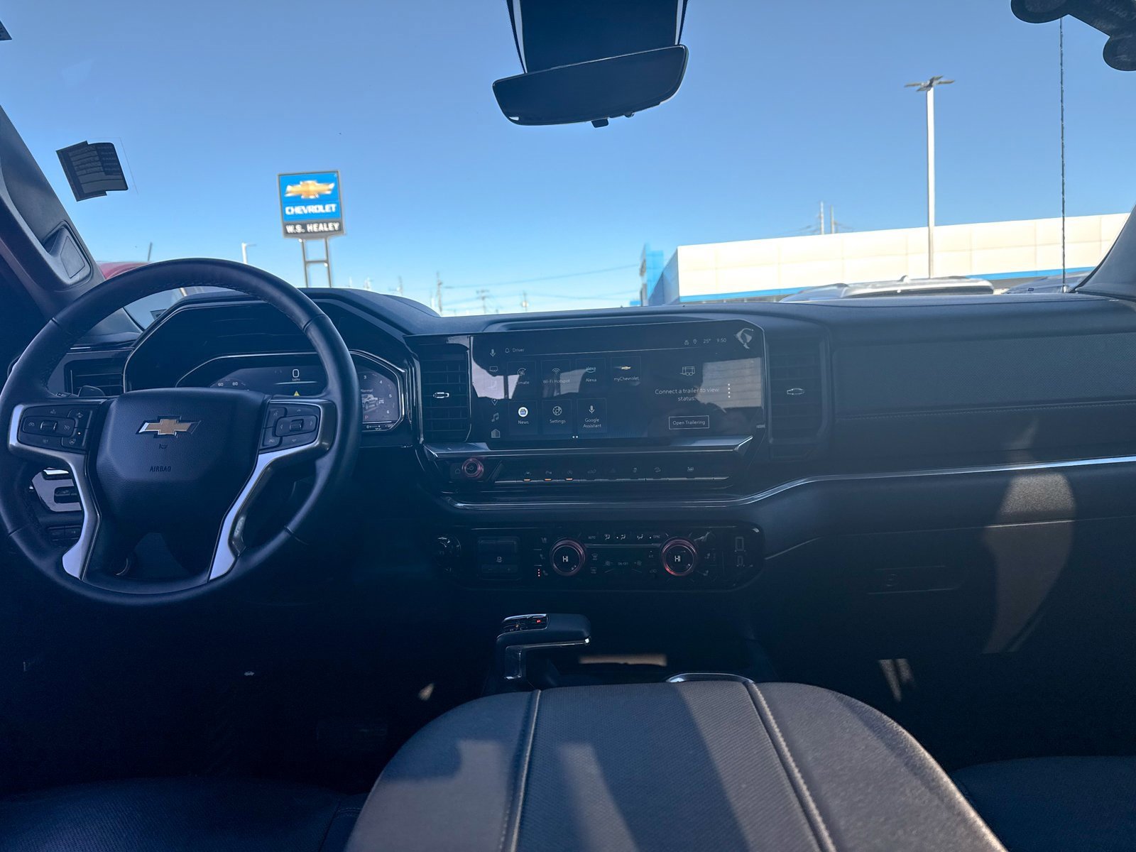 Certified 2024 Chevrolet Silverado 1500 LTZ image 25