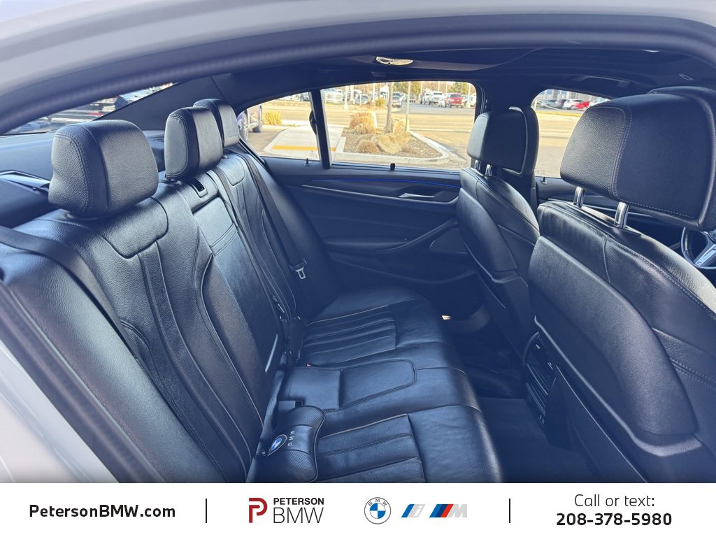 Used 2023 BMW M550i xDrive w/ Executive Package image 21