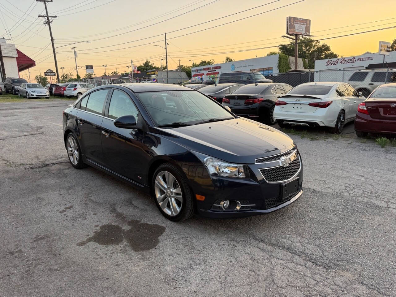 Used 2014 Chevrolet Cruze LTZ w/ Sun, Sound and Sport Package FWD image 7