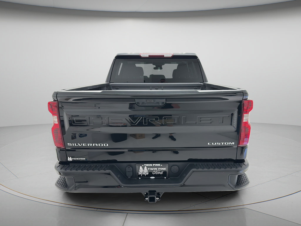 Used 2023 Chevrolet Silverado 1500 Custom AWD/4WD image 6