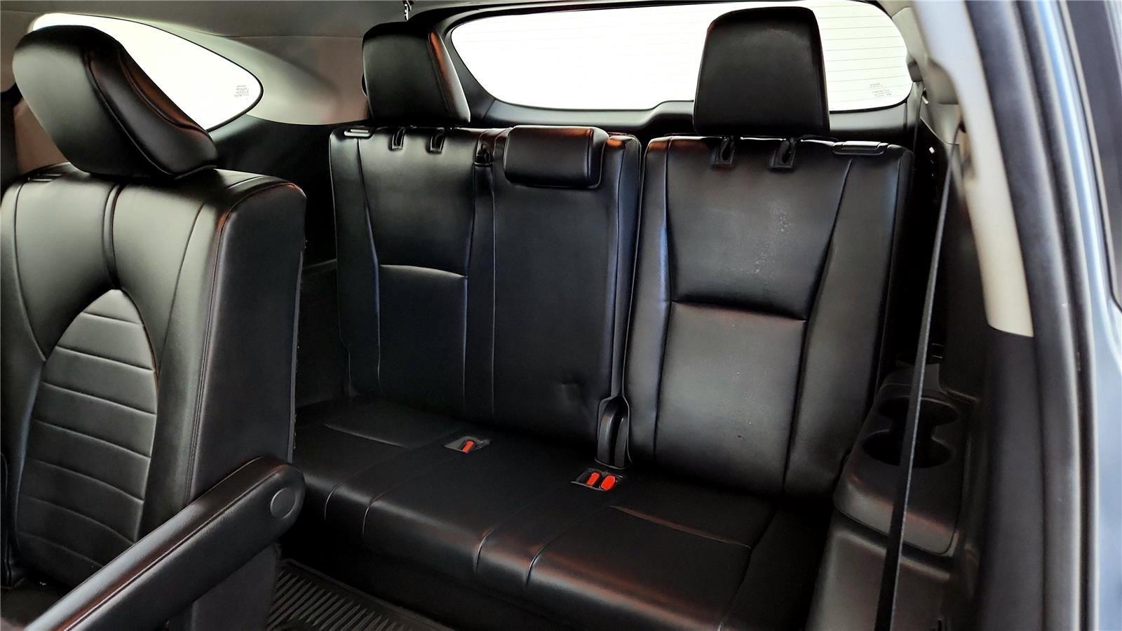 Certified 2021 Toyota Highlander XLE image 31