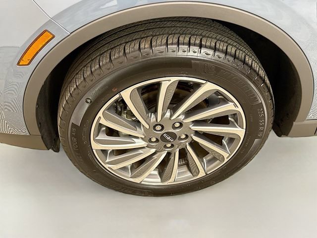 Used 2023 Lincoln Corsair Reserve image 31