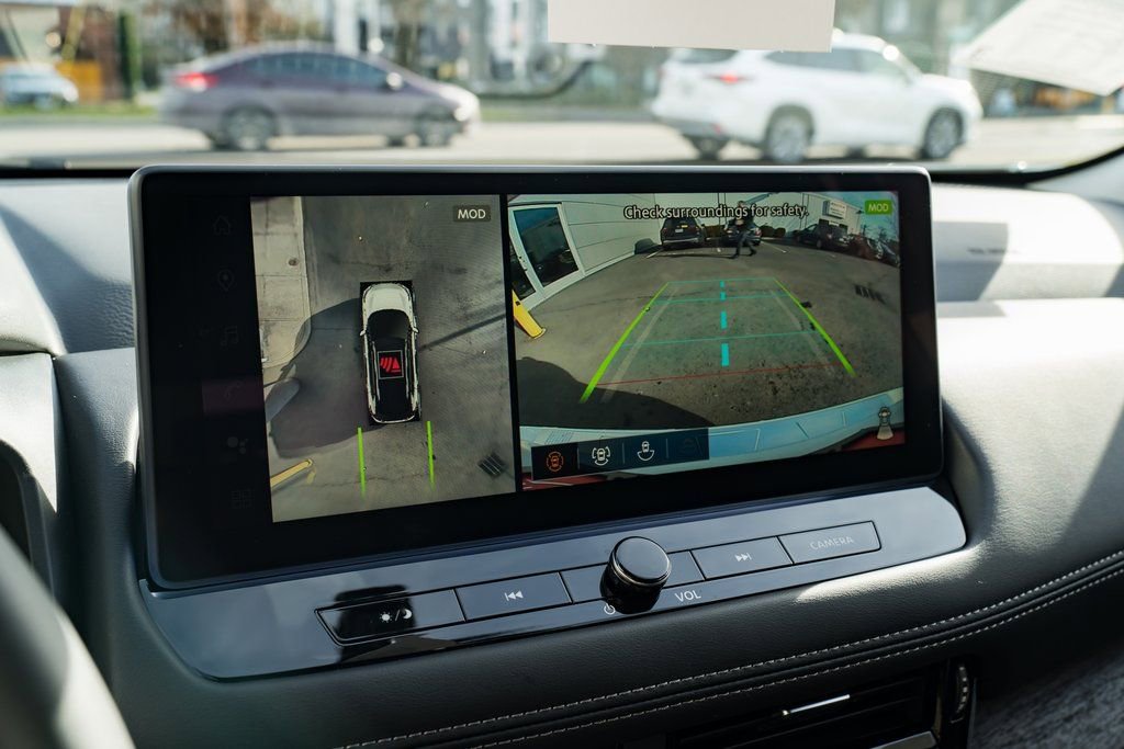 New 2026 Nissan Rogue Platinum image 14