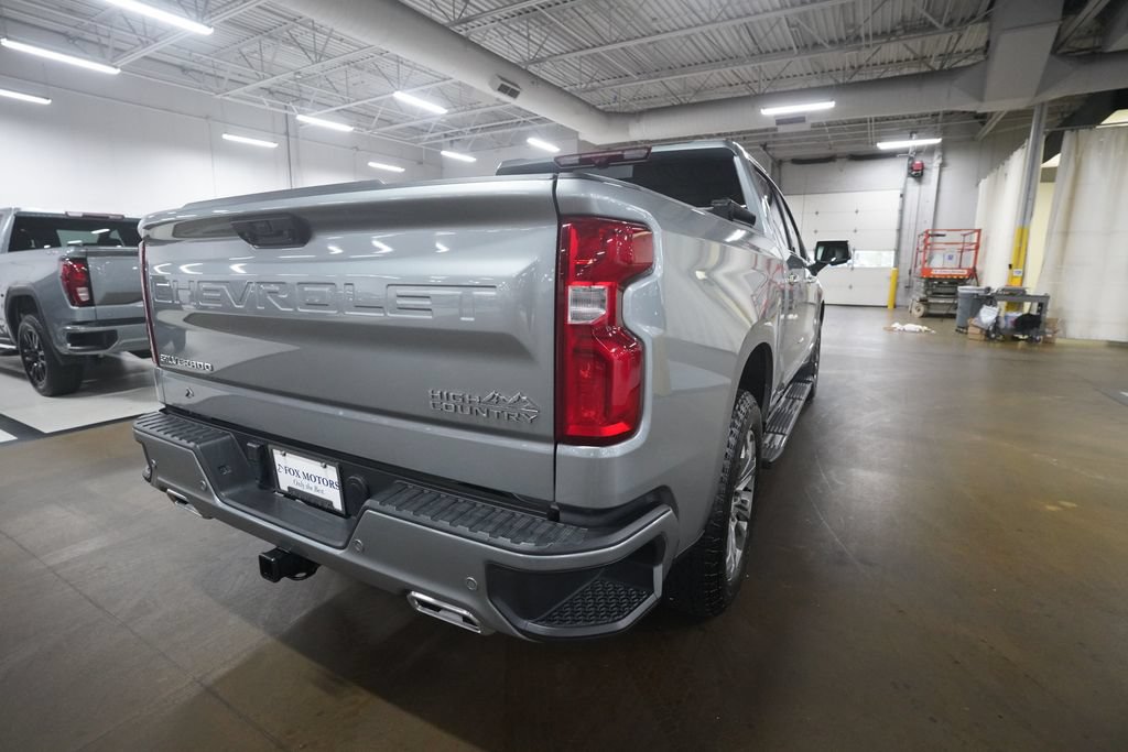 Used 2024 Chevrolet Silverado 1500 High Country w/ Technology Package AWD/4WD image 13