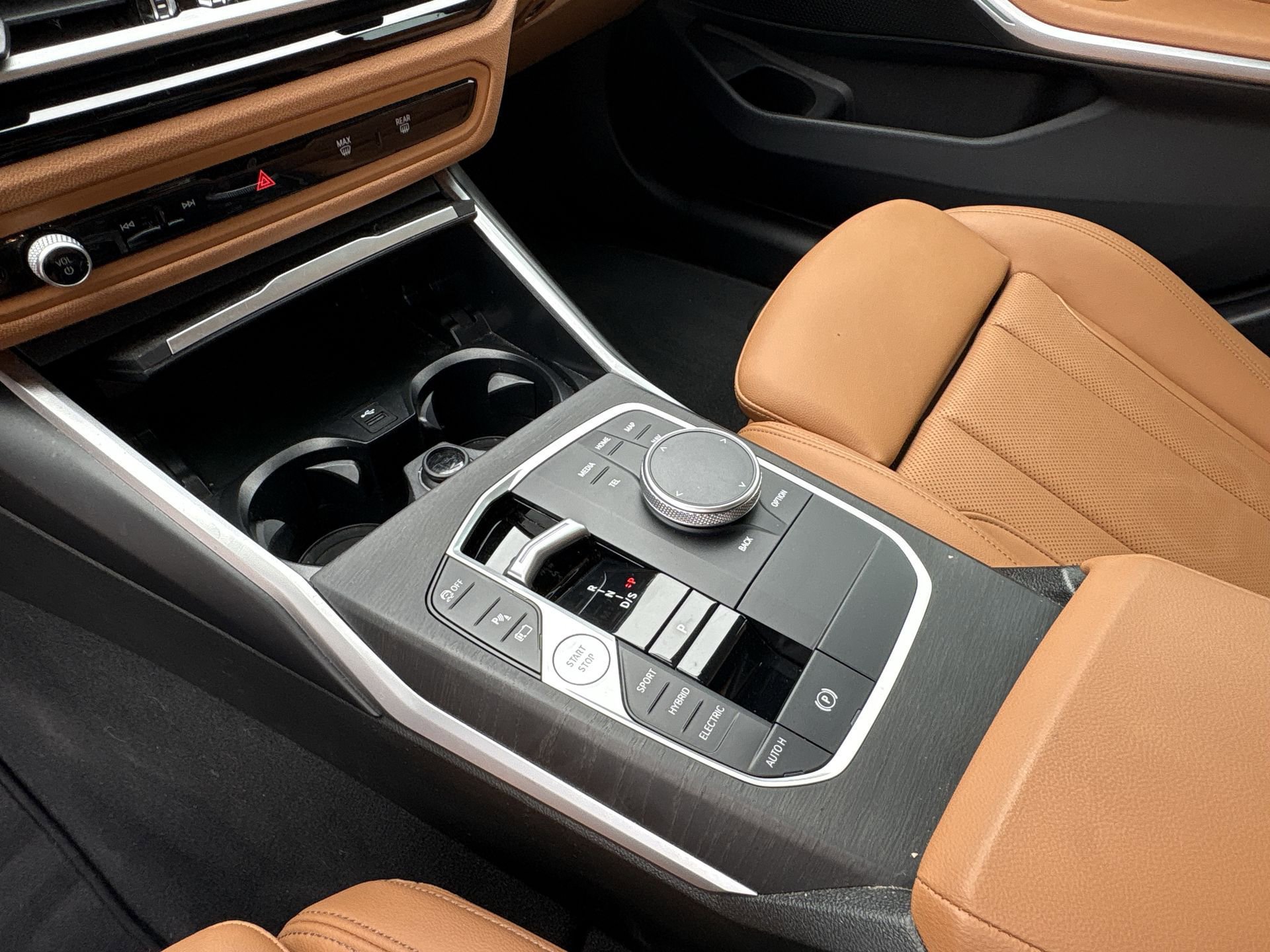 Certified 2024 BMW 330e xDrive w/ Convenience Package AWD/4WD image 22