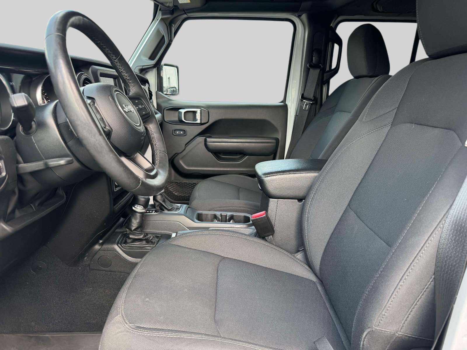 Used 2022 Jeep Wrangler Unlimited Sport AWD/4WD image 13