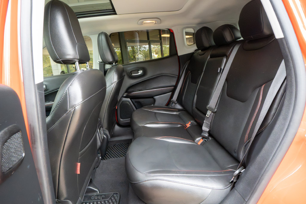 Used 2021 Jeep Compass Trailhawk w/ Sun and Sound Group AWD/4WD image 16