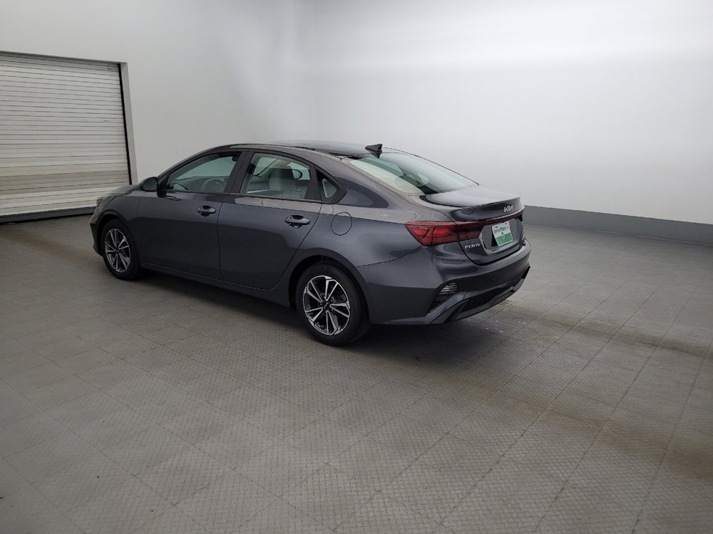 Used 2023 Kia Forte LXS FWD image 3