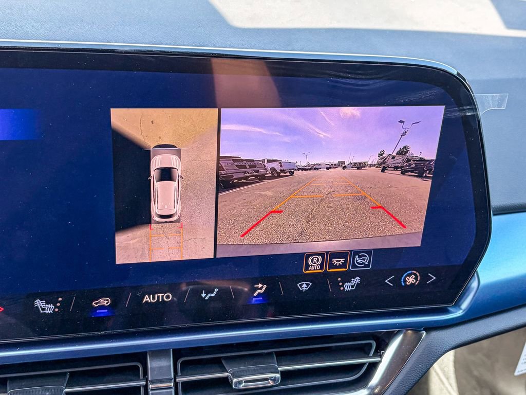 New 2026 Chevrolet Equinox EV LT image 22