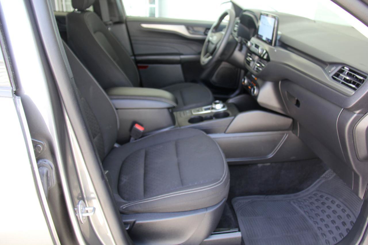 Used 2025 Ford Escape Active AWD/4WD image 27