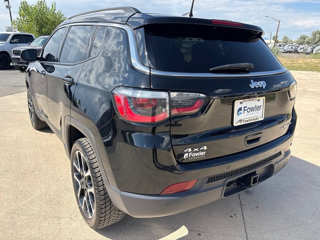 Used 2018 Jeep Compass Limited w/ Navigation Group AWD/4WD image 3